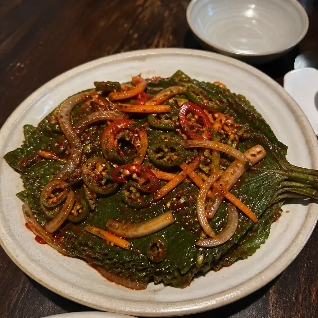 香り豊かな甘辛ごはん泥棒のエゴマの葉キムチ